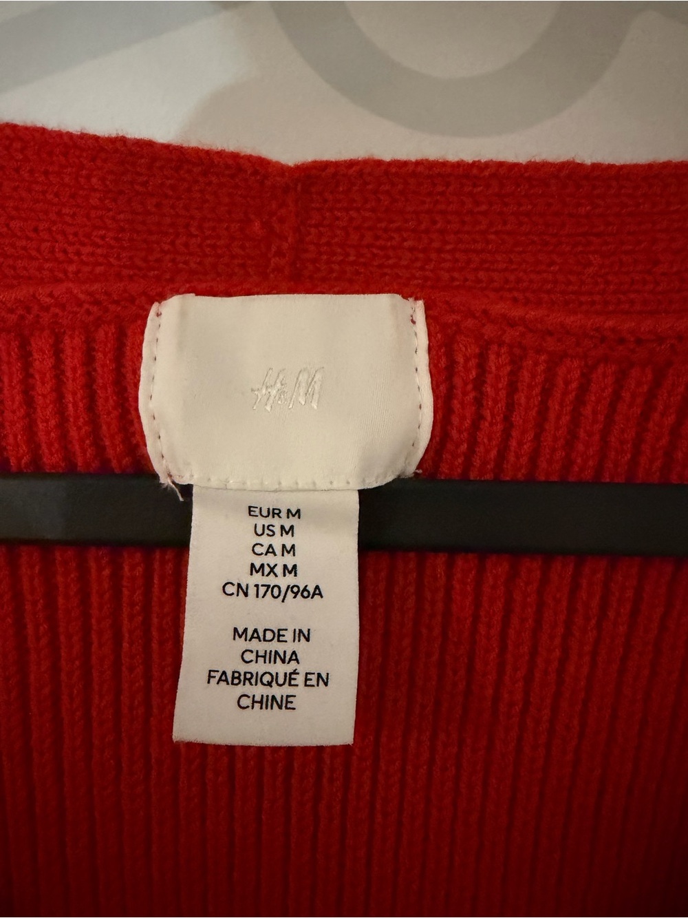 H&M Red Button-Front V-Neck Cardigan - Picture 3 of 4